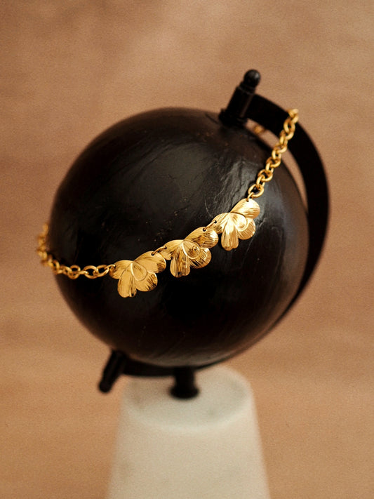 Camelia Necklace in Gold