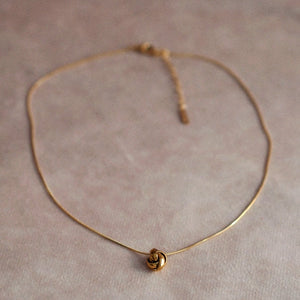 Esme Fine Necklace in Gold