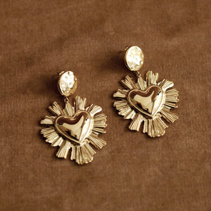 Sacré Heart Earrings in Gold