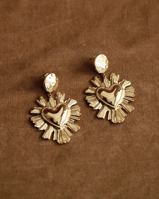 Sacré Heart Earrings in Gold