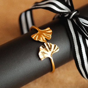 Special Ginkgo Leaf Design Bangle in Gold