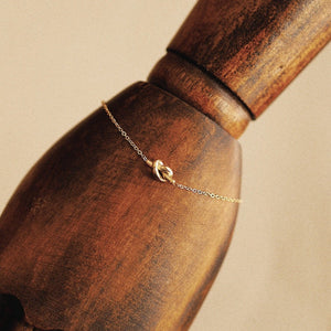 Eternal Knot Bracelet in Gold