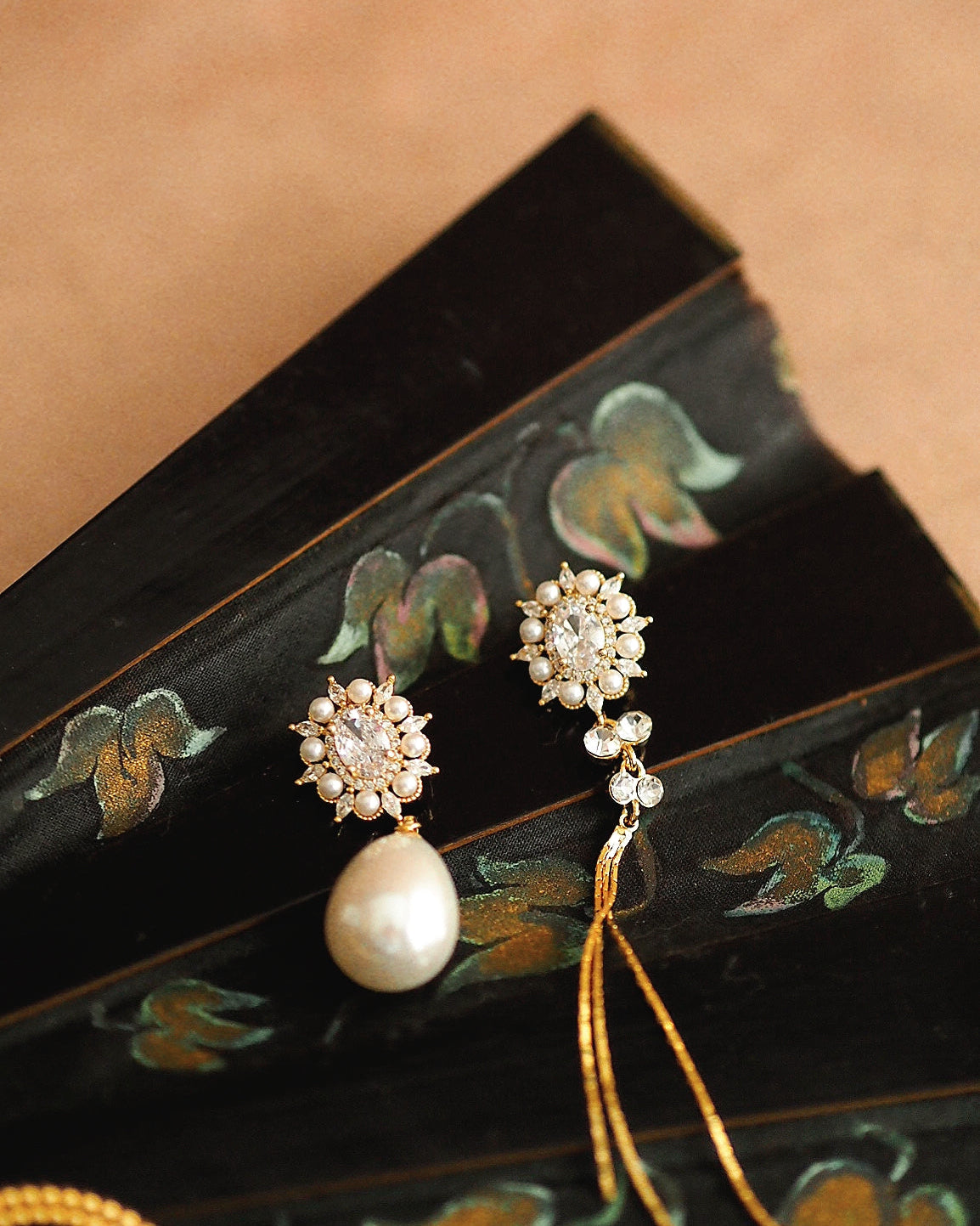 Ophelia Elegant Earrings