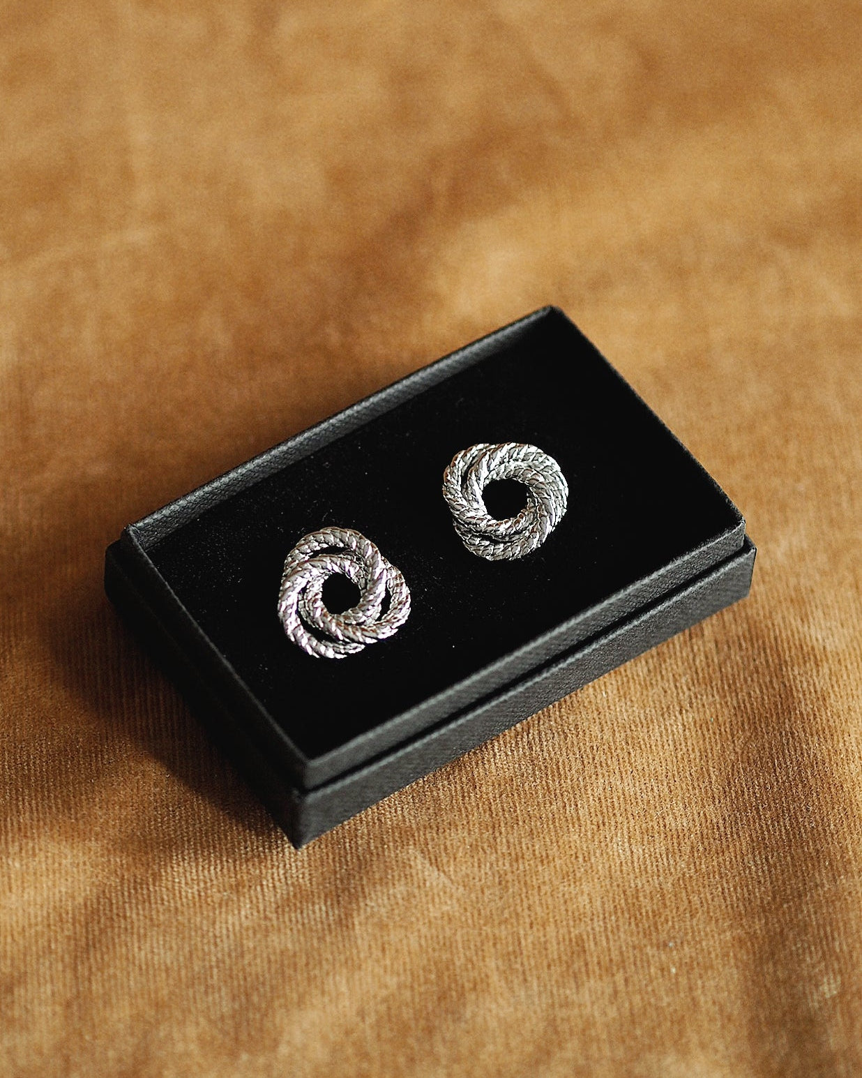 Ann-Marie Knot Earrings in Silver