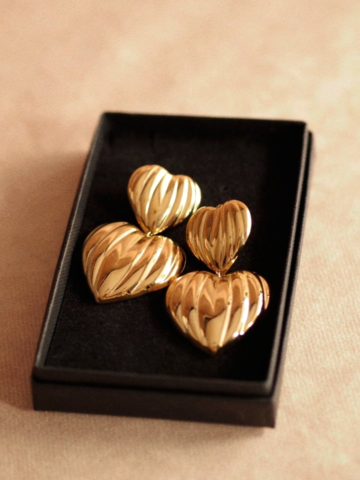 Kardia Heart Earrings in Gold