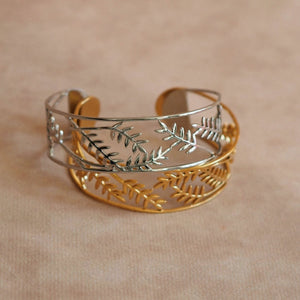 Olivia Adjustable Bangle in Gold