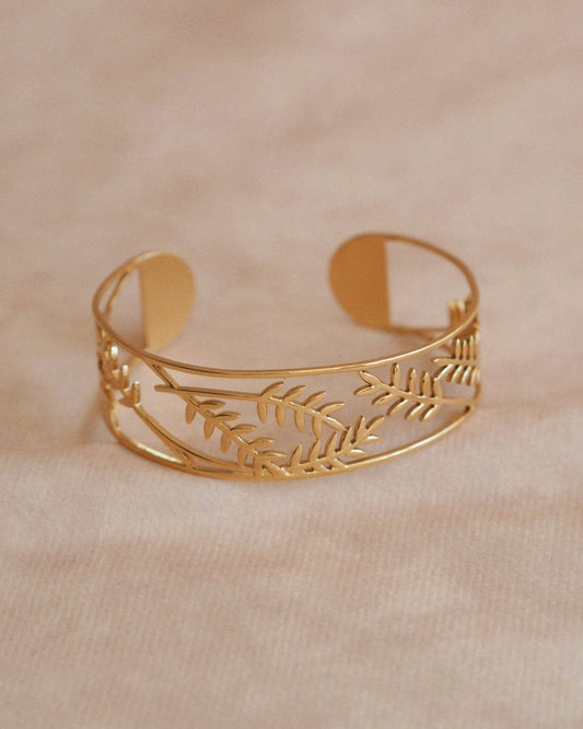 Olivia Adjustable Bangle in Gold