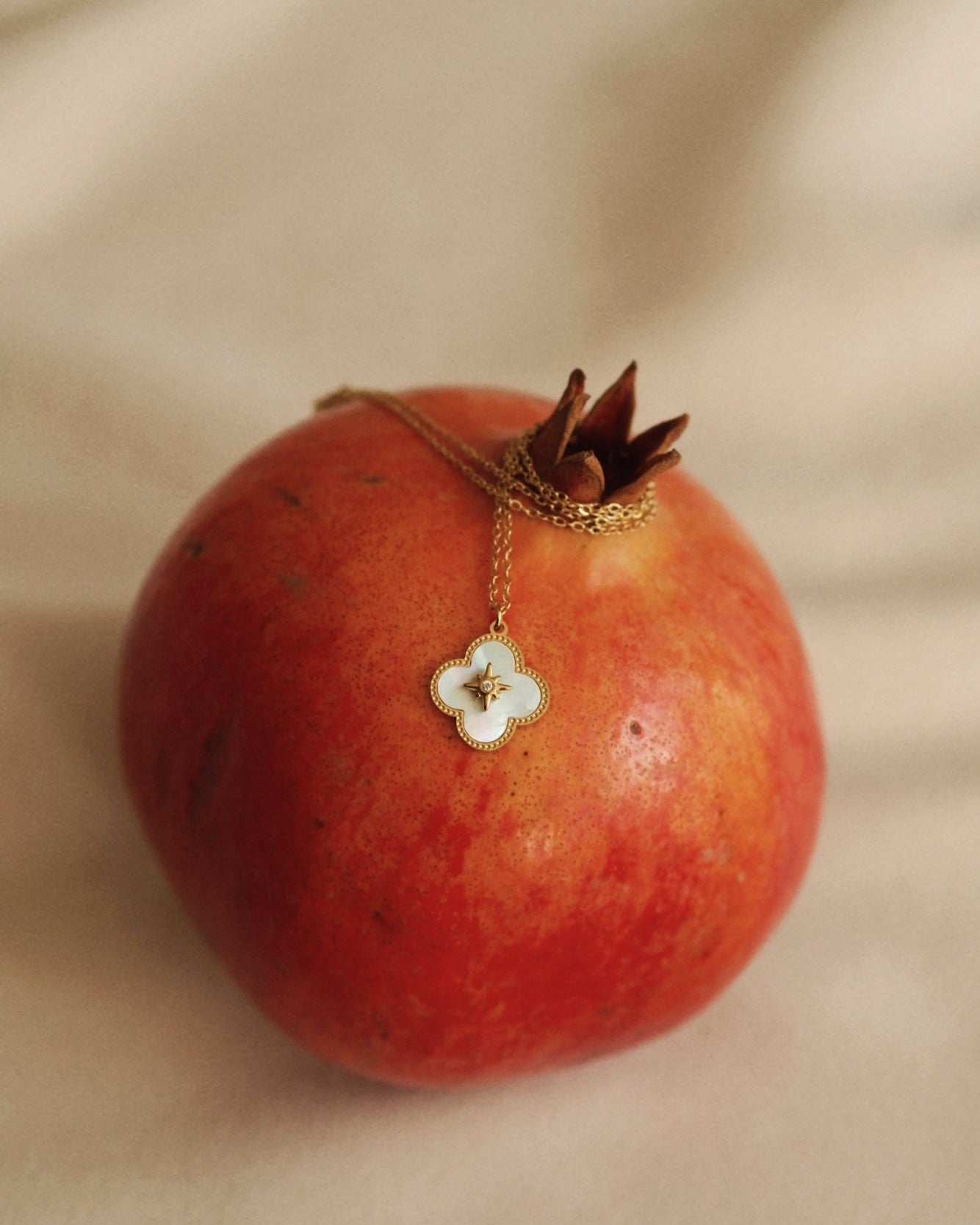 Pearl Clover And Star Necklace In Gold