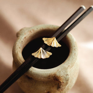 Single Ginkgo Leaf Earrings in Gold