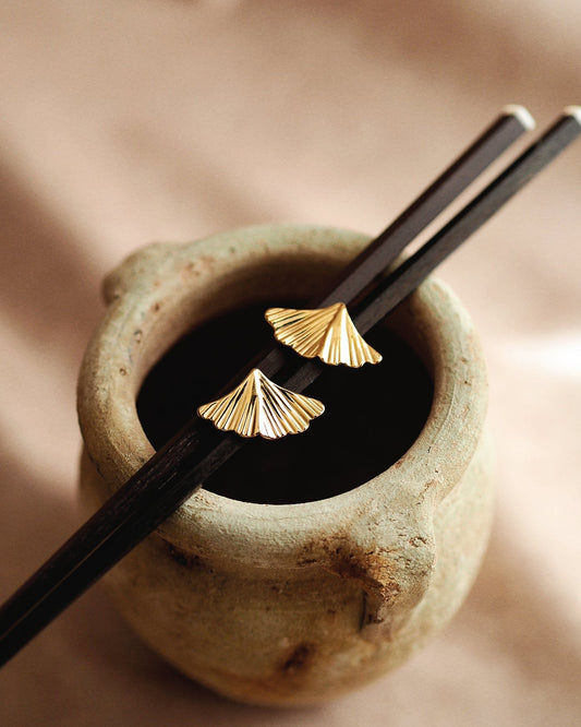 Single Ginkgo Leaf Earrings in Gold