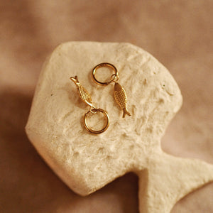 Elegant Fish Earrings in Gold