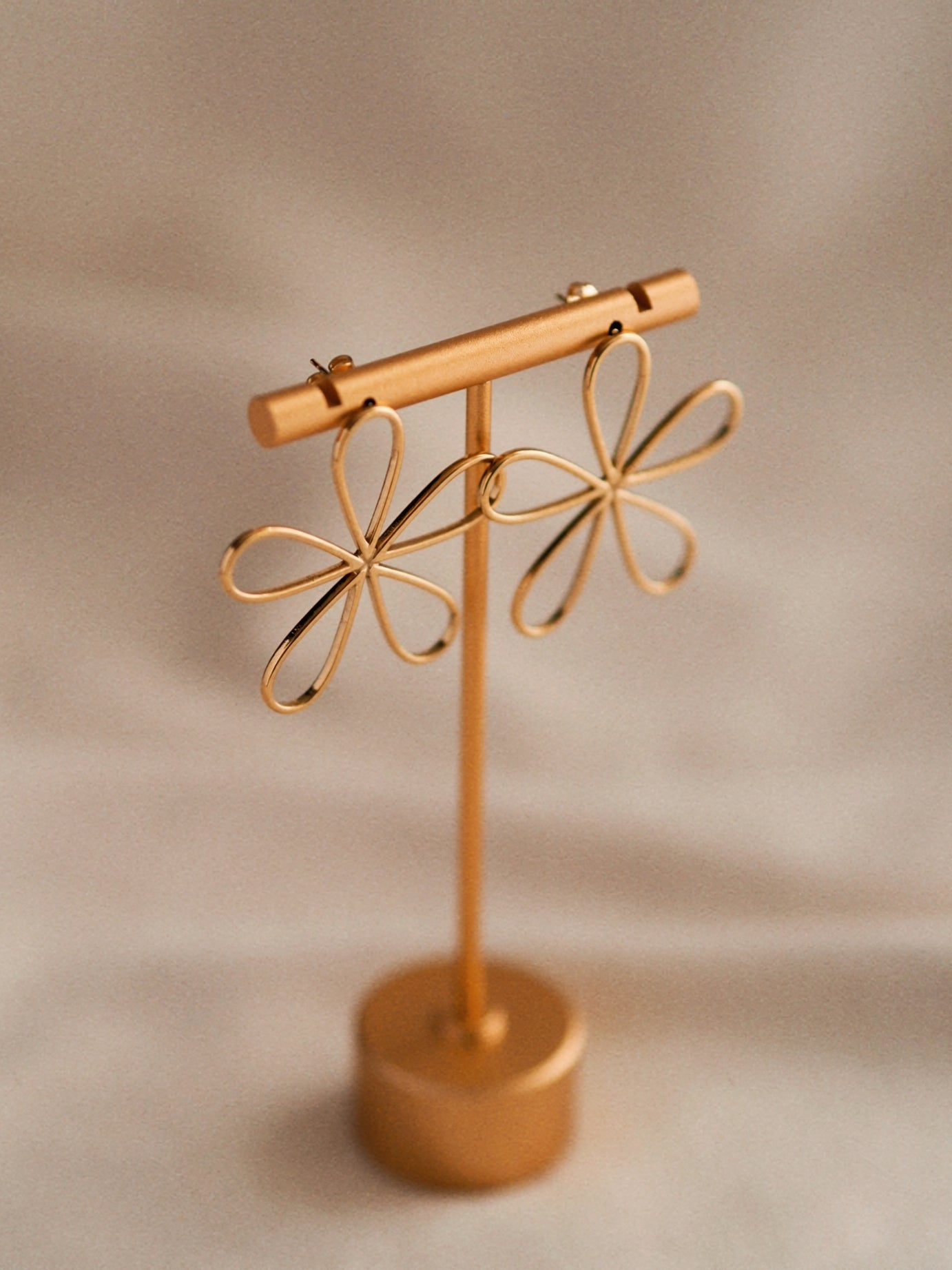 Felicity Flower Earrings in Gold