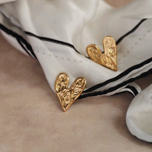 Caroline Heart Earrings in Gold