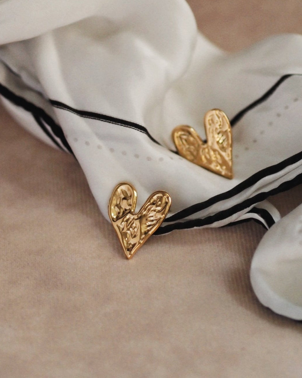 Caroline Heart Earrings in Gold