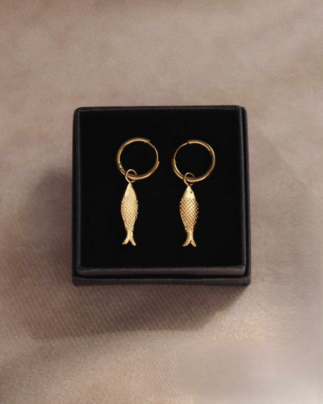Elegant Fish Earrings in Gold