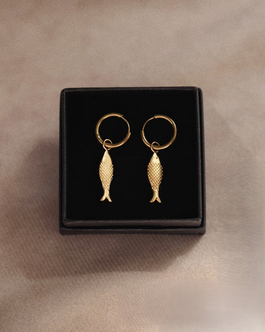 Elegant Fish Earrings in Gold