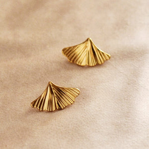 Single Ginkgo Leaf Earrings in Gold