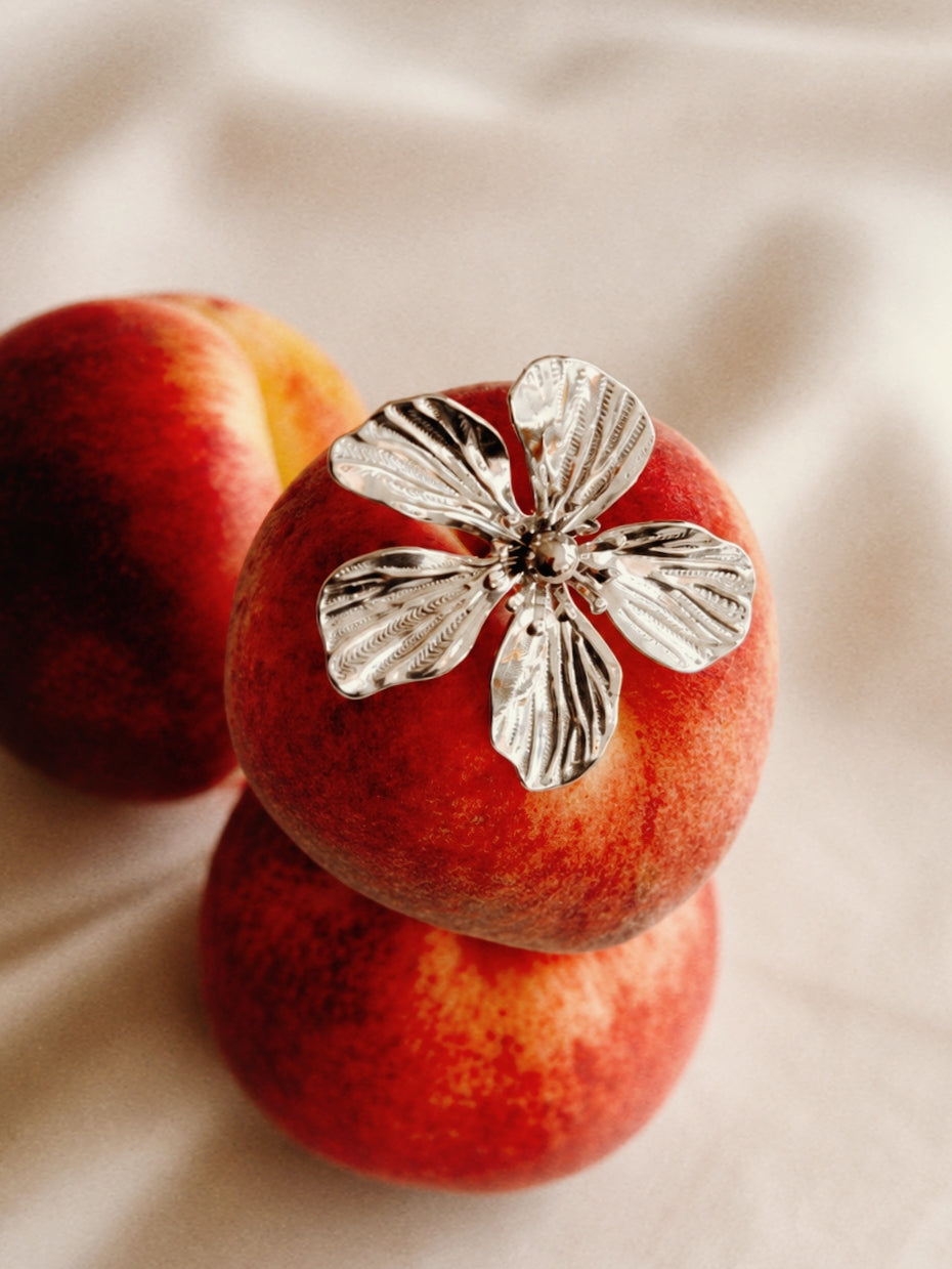 Eleanor Adjustable Floral Ring