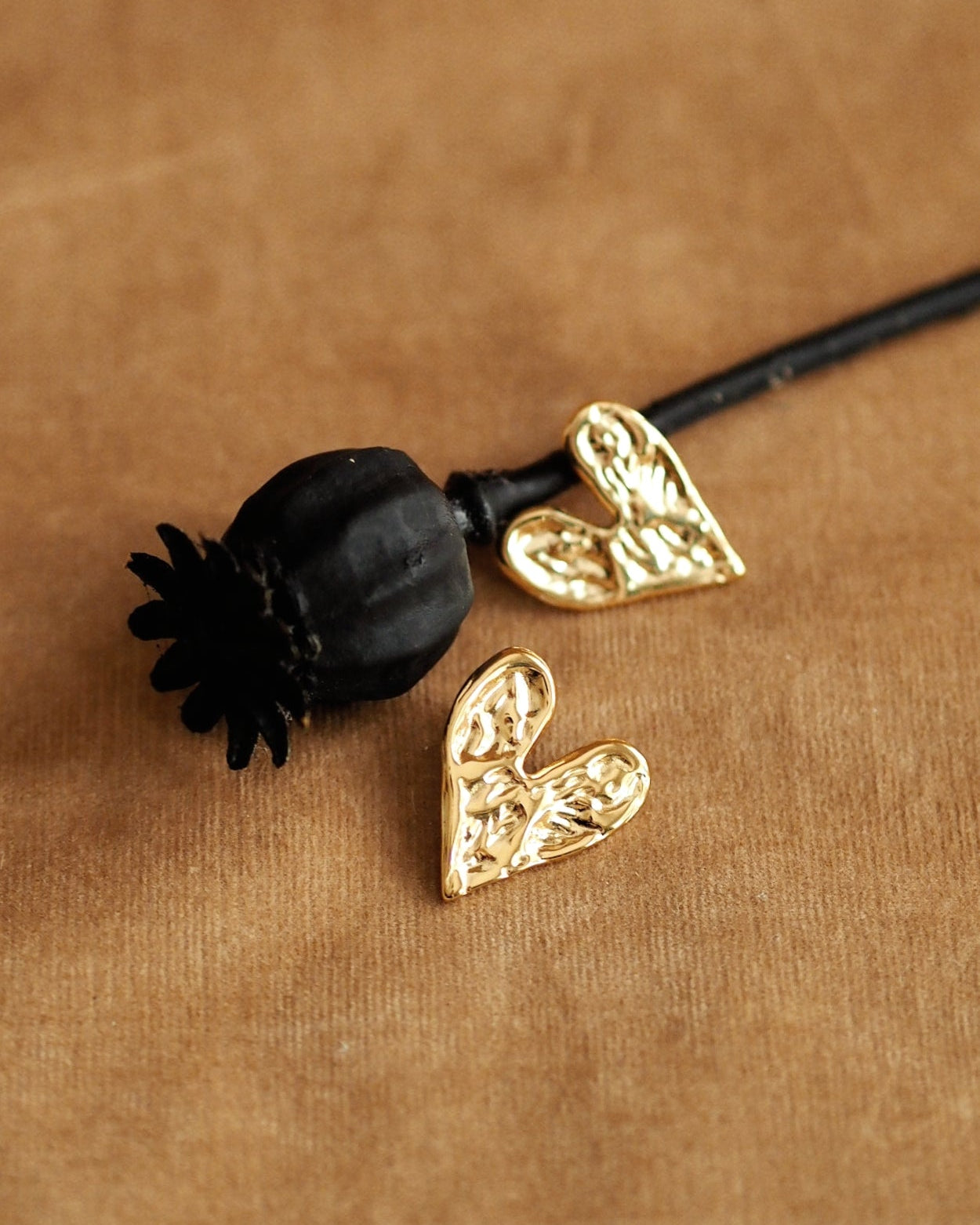 Caroline Heart Earrings in Gold