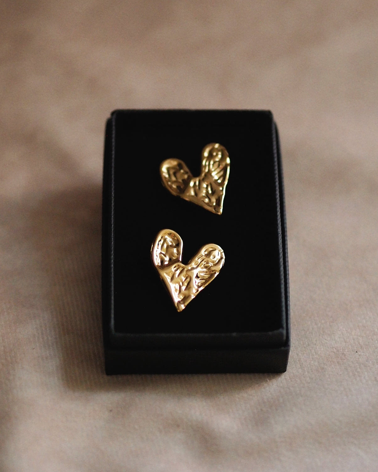 Caroline Heart Earrings in Gold