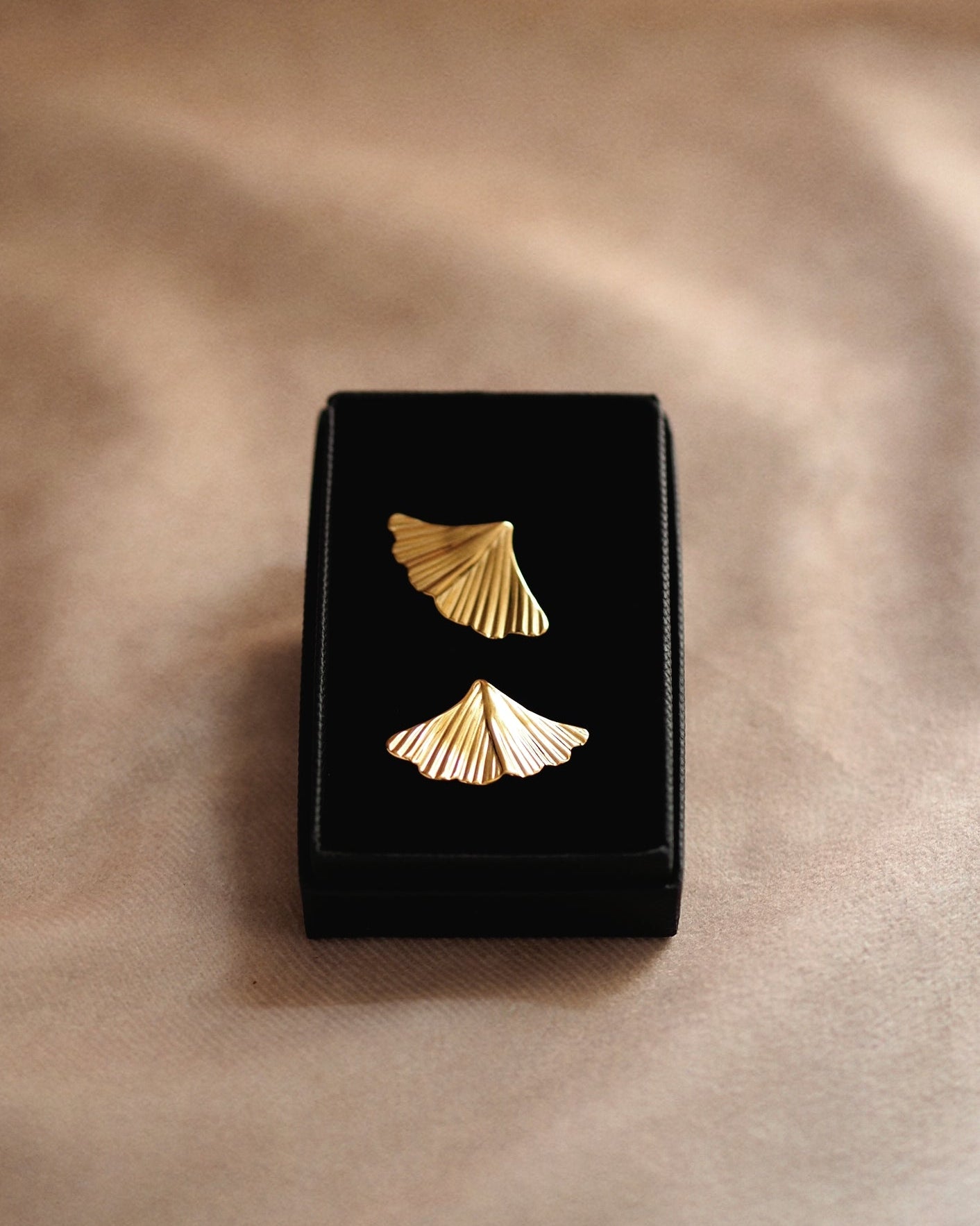 Single Ginkgo Leaf Earrings in Gold