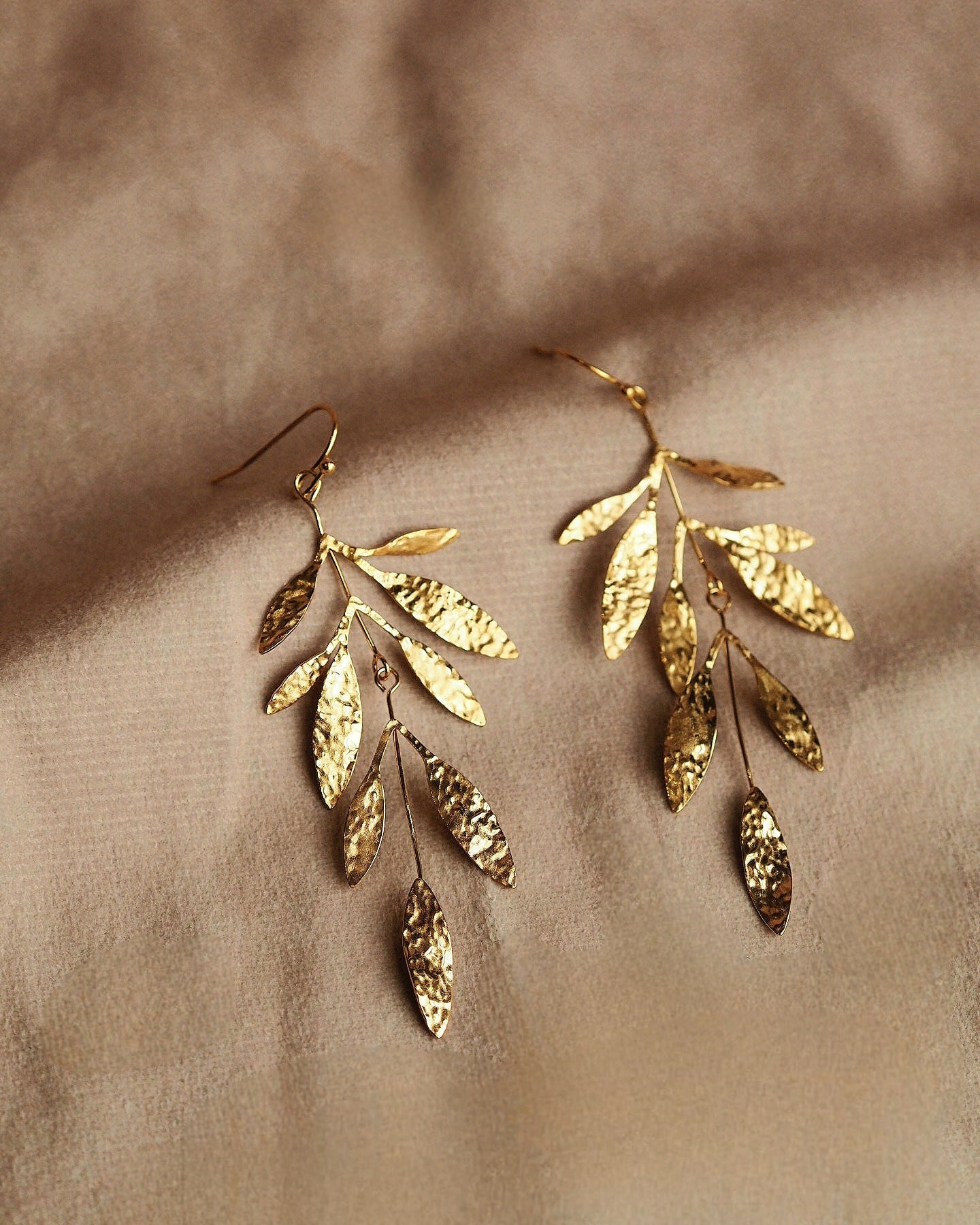 Olivia Earrings in Gold (Grande)