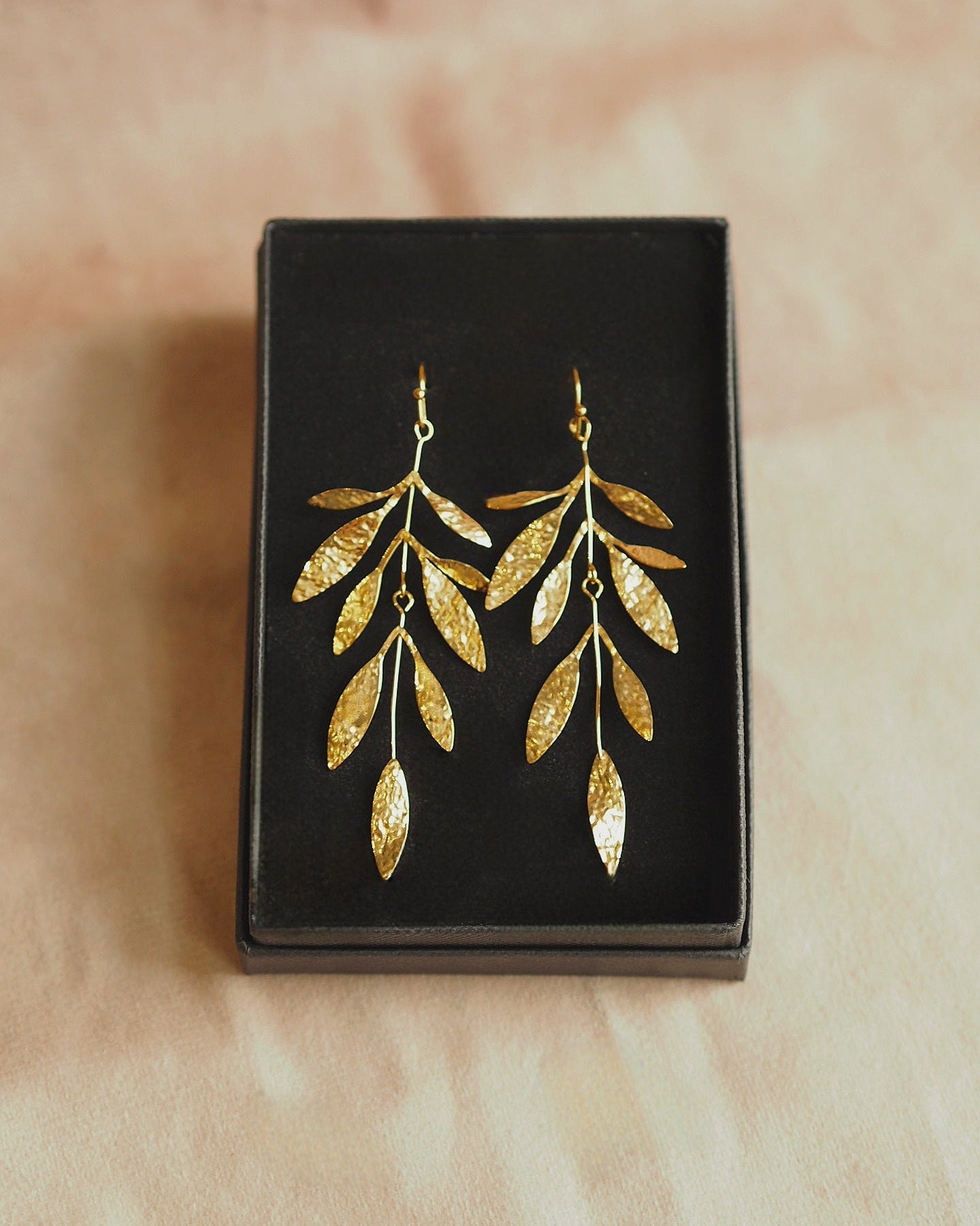Olivia Earrings in Gold (Grande)