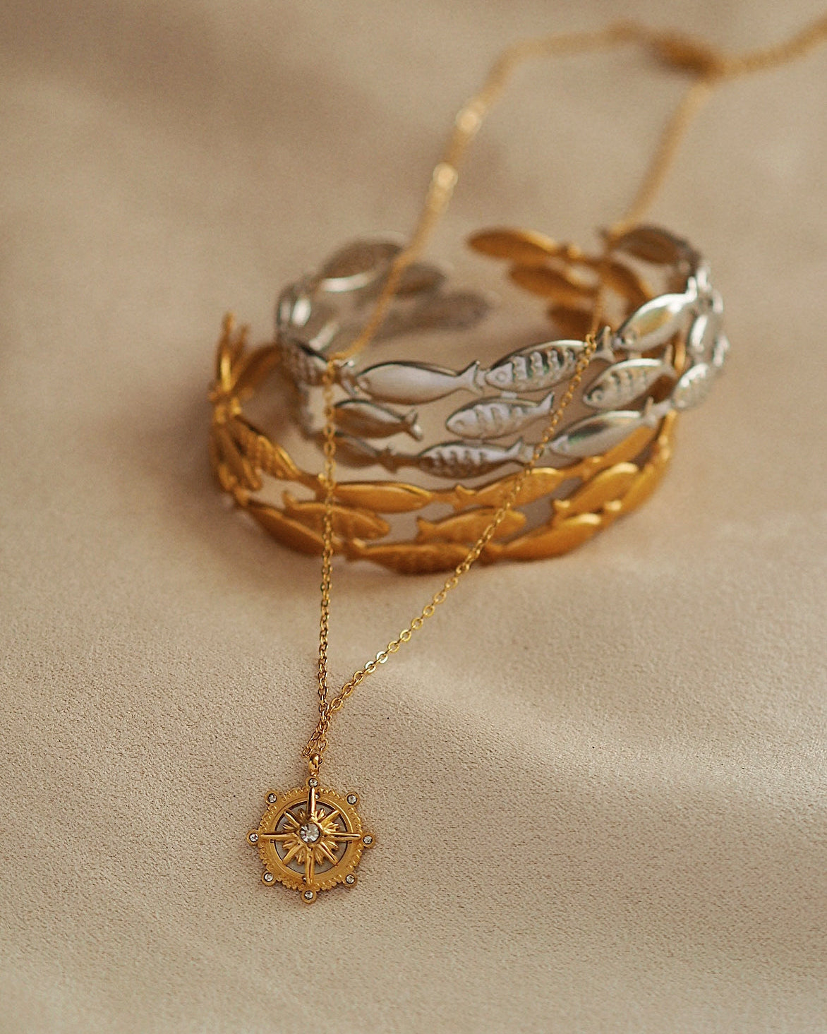 Marina School of Fish Bangle in Silver