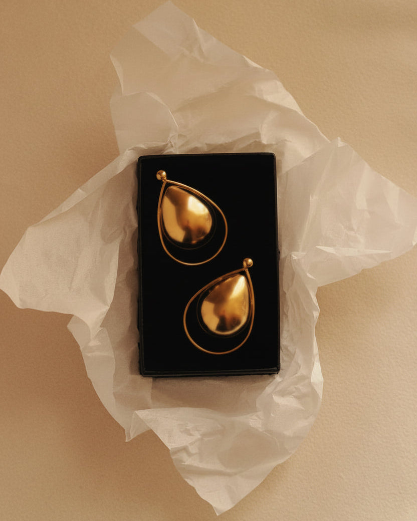 Elegant Teardrop Earrings