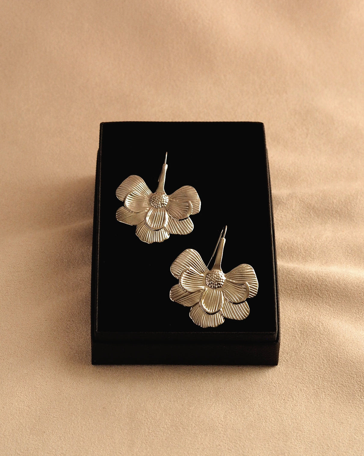 Elsa Floral Earrings in Silver