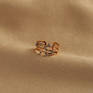 Isana Three Line Ring in Gold