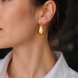 Elegant Teardrop Earrings