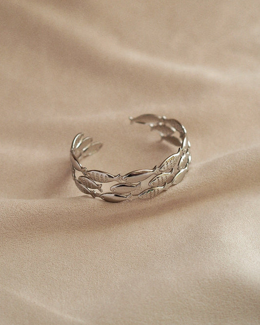 Marina School of Fish Bangle in Silver