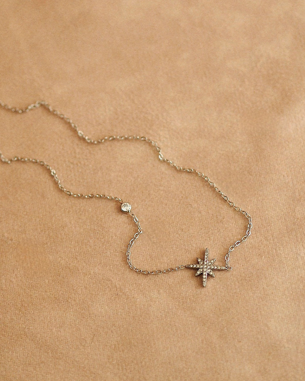Delicate Zirconia Star Necklace in Silver