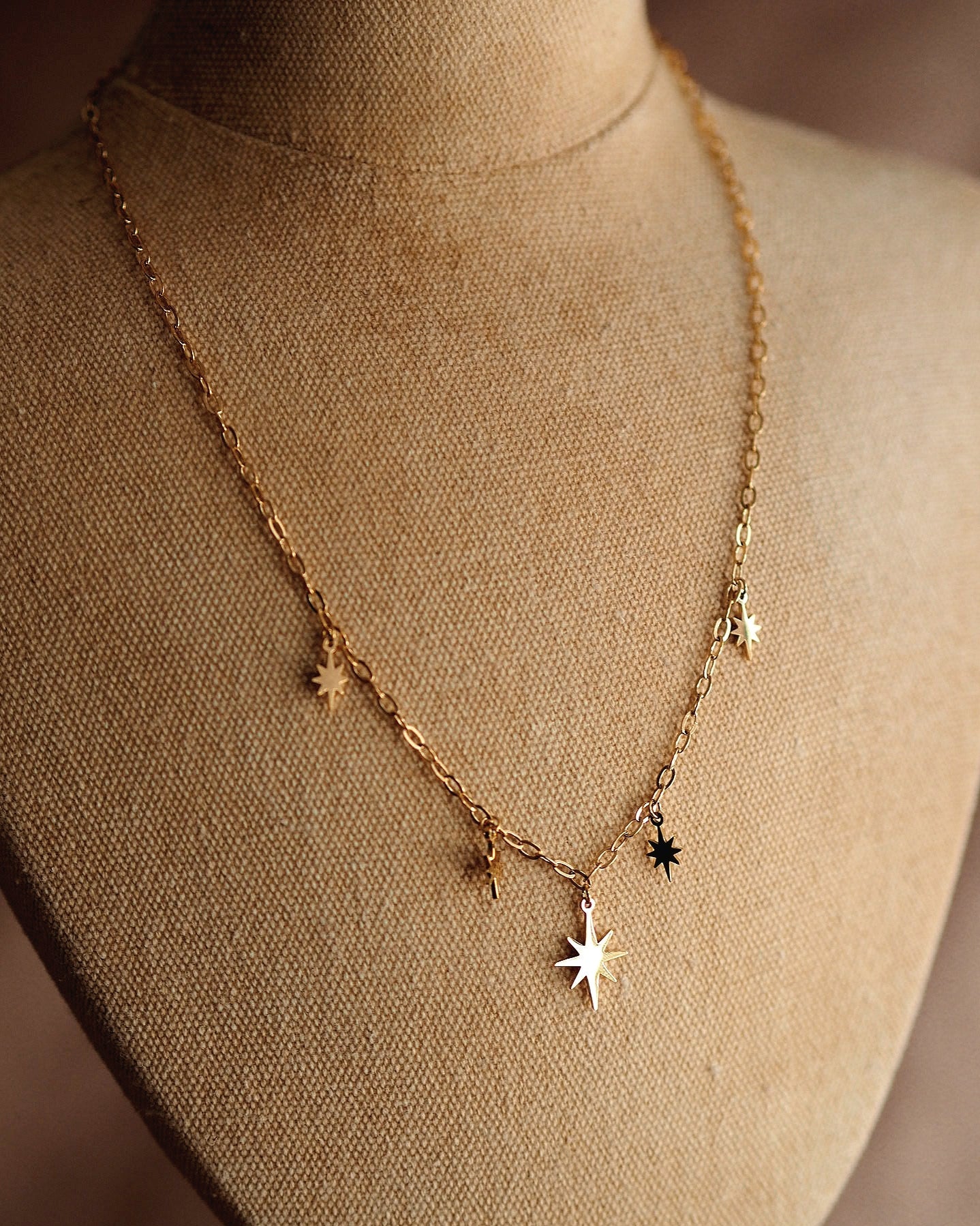 Arlette Stars Necklace in Gold