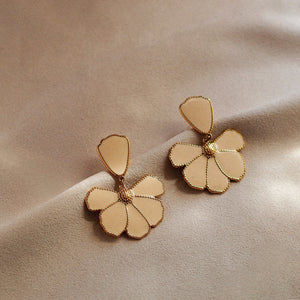Blanche Statement  Flower Earrings