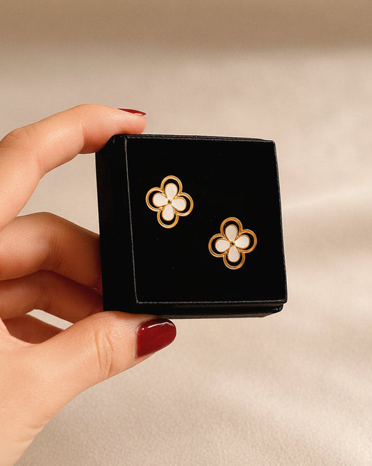 Beautiful Pearl Clover Studs