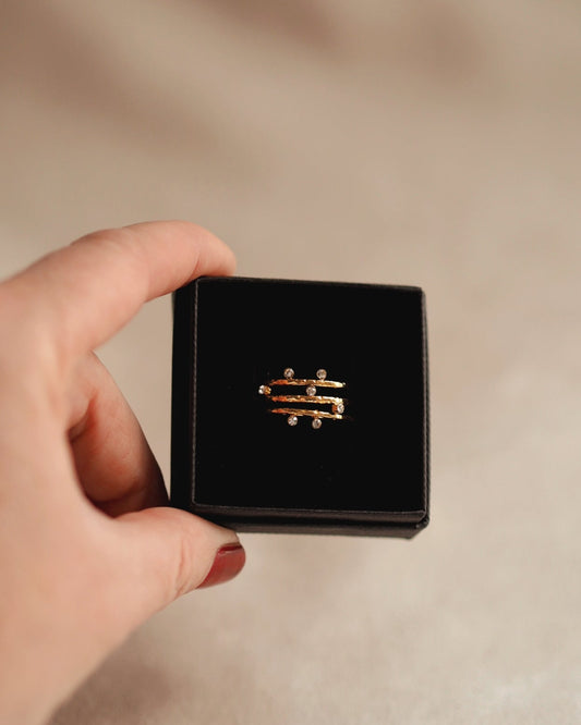 Isana Three Line Ring in Gold