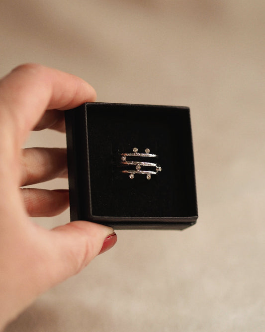 Isana Three Line Ring in Silver