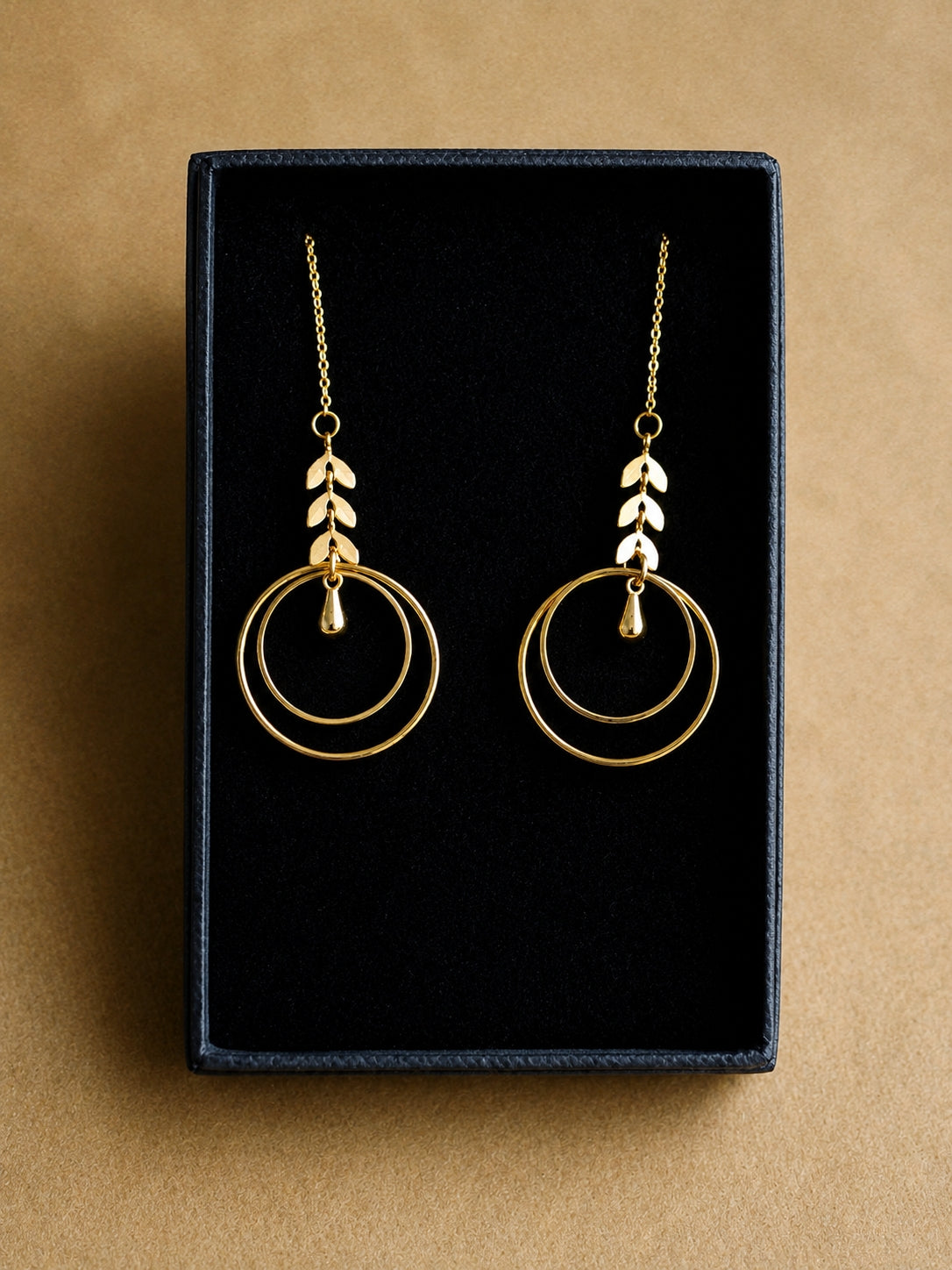 New Summer 25 in Gold / Signature Chain Earrings