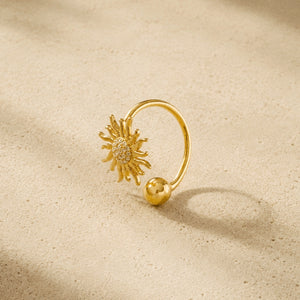 Front Open Sunflower Ring in Gold
