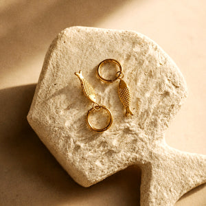 Elegant Fish Earrings in Gold