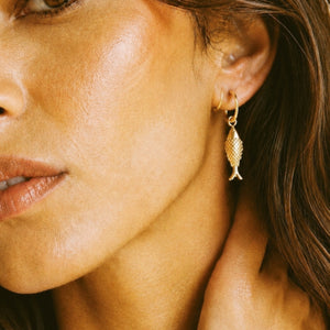 Elegant Fish Earrings in Gold