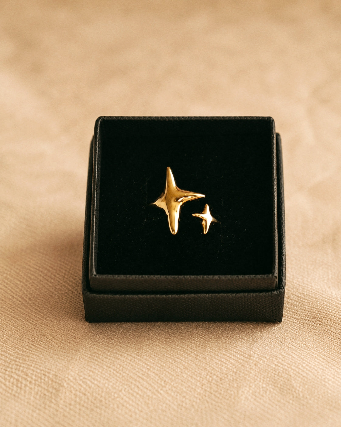 Lyra Open Star Ring in Gold