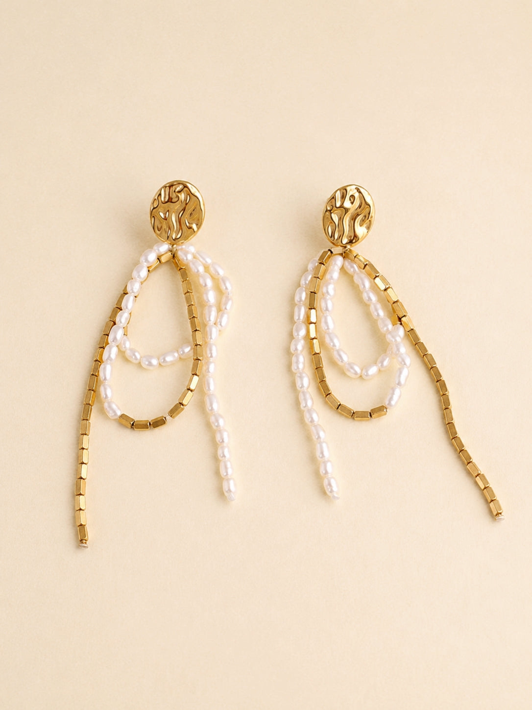 Unique Mona Pearl Earrings