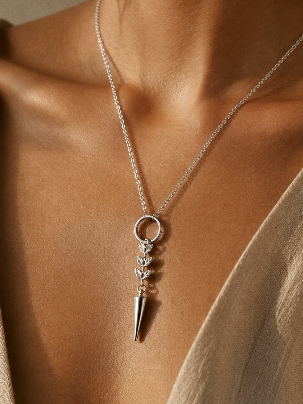 Atlas Spike Necklace in Silver