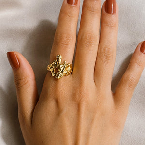 Emilie Abstract Ring
