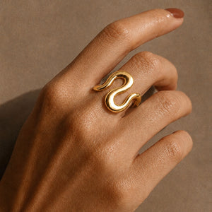 Meander Ring In Gold / Summer 26 Limited Gift