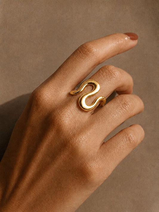 Meander Ring In Gold / Summer 26 Limited Gift