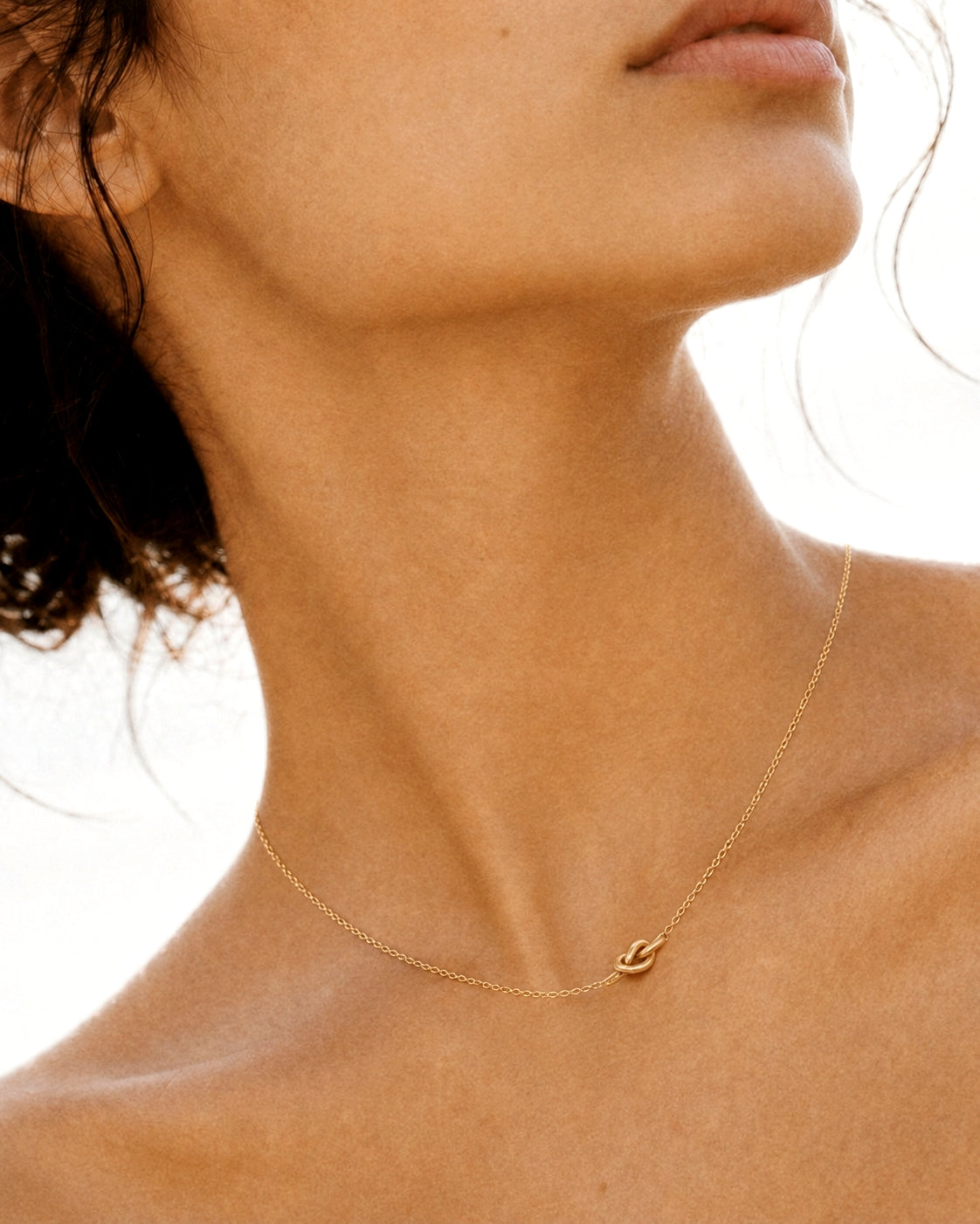 Delicate Knot Necklace in Gold